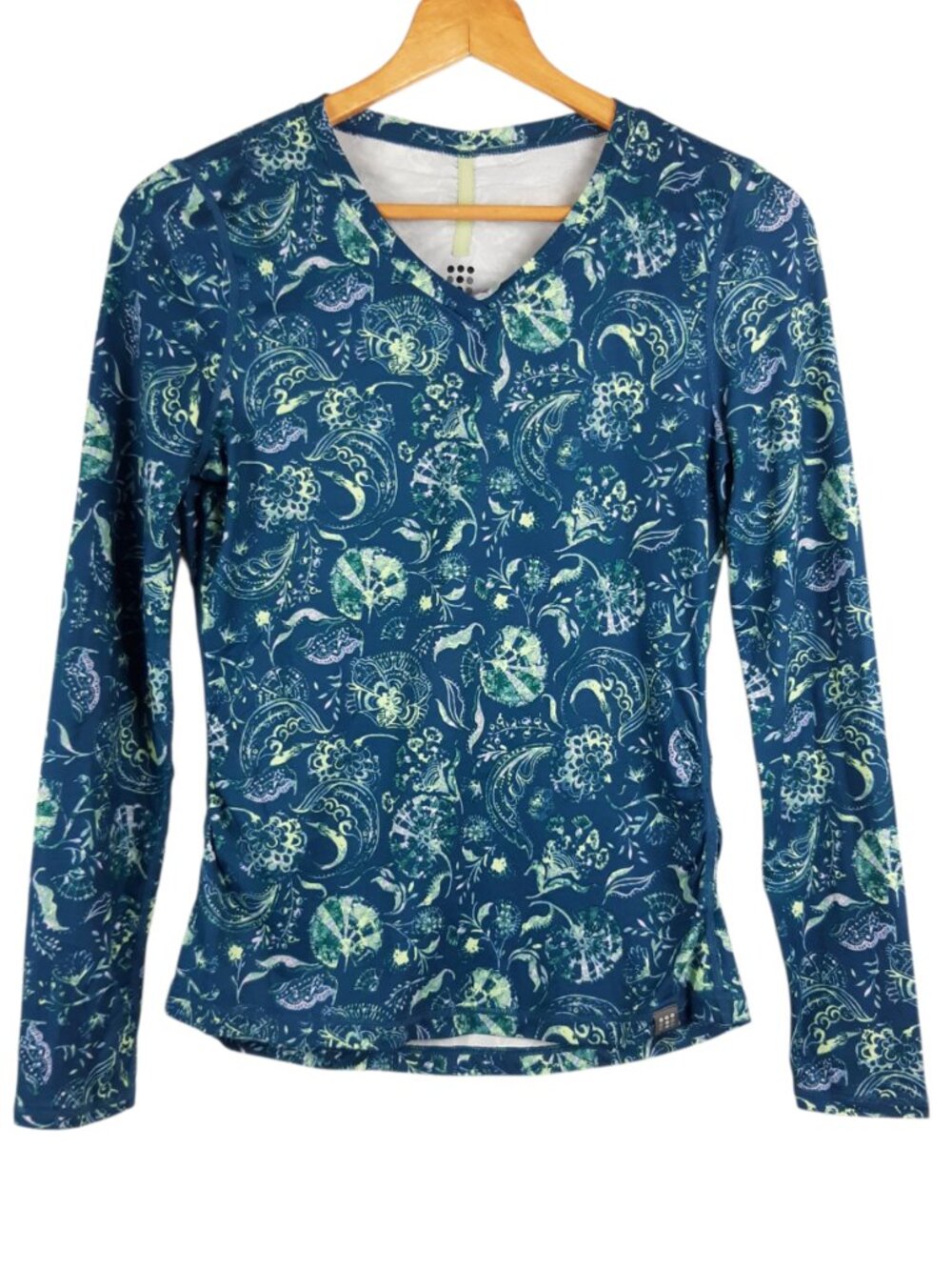 Title Nine Performance Athletic Long Sleeve Top Blue Teal Paisley Size XSmall
